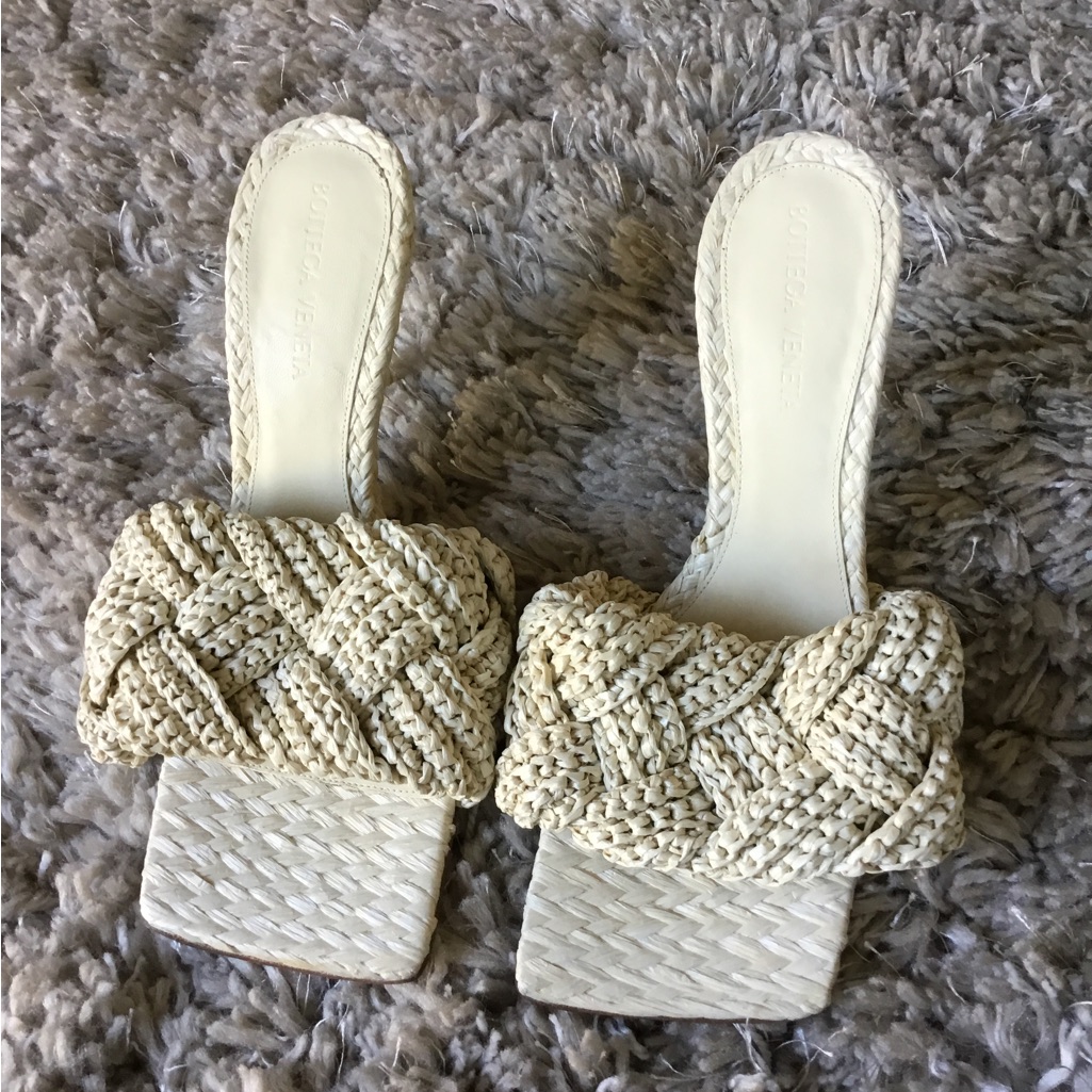 Bottega Veneta Beige Woven Sandals